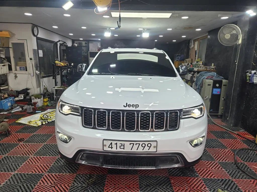 Jeep Grand Cherokee 3.6 Limited 2019 — photo 1 sur 26