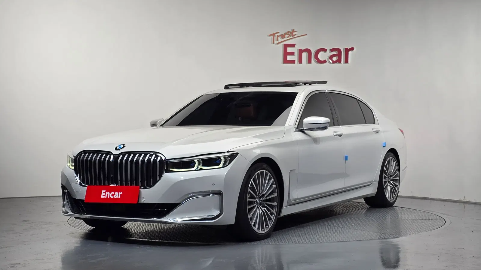 BMW Série 7 (G11) 730Ld xDrive Design Pure Excellence 2022 — photo 1 sur 8