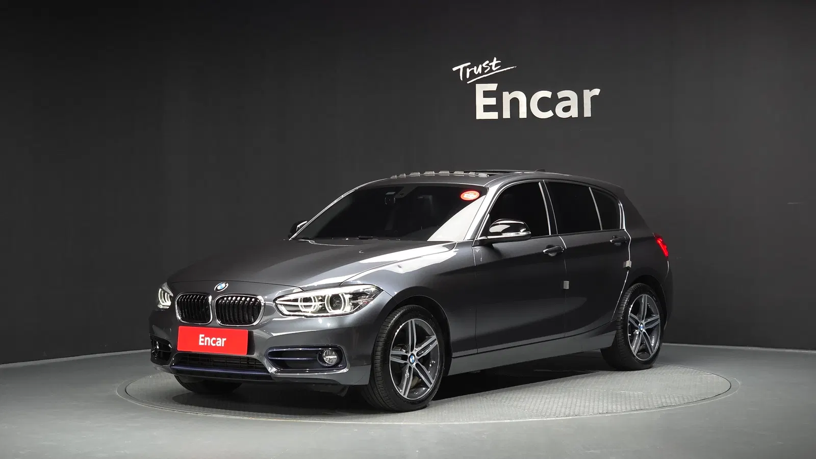 BMW Série 1 (F20) 118d Sport 5 portes 2019 — photo 1 sur 37