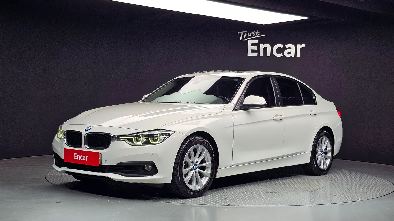 BMW Série 3 (F30) 320d 2016 — photo 1 sur 20