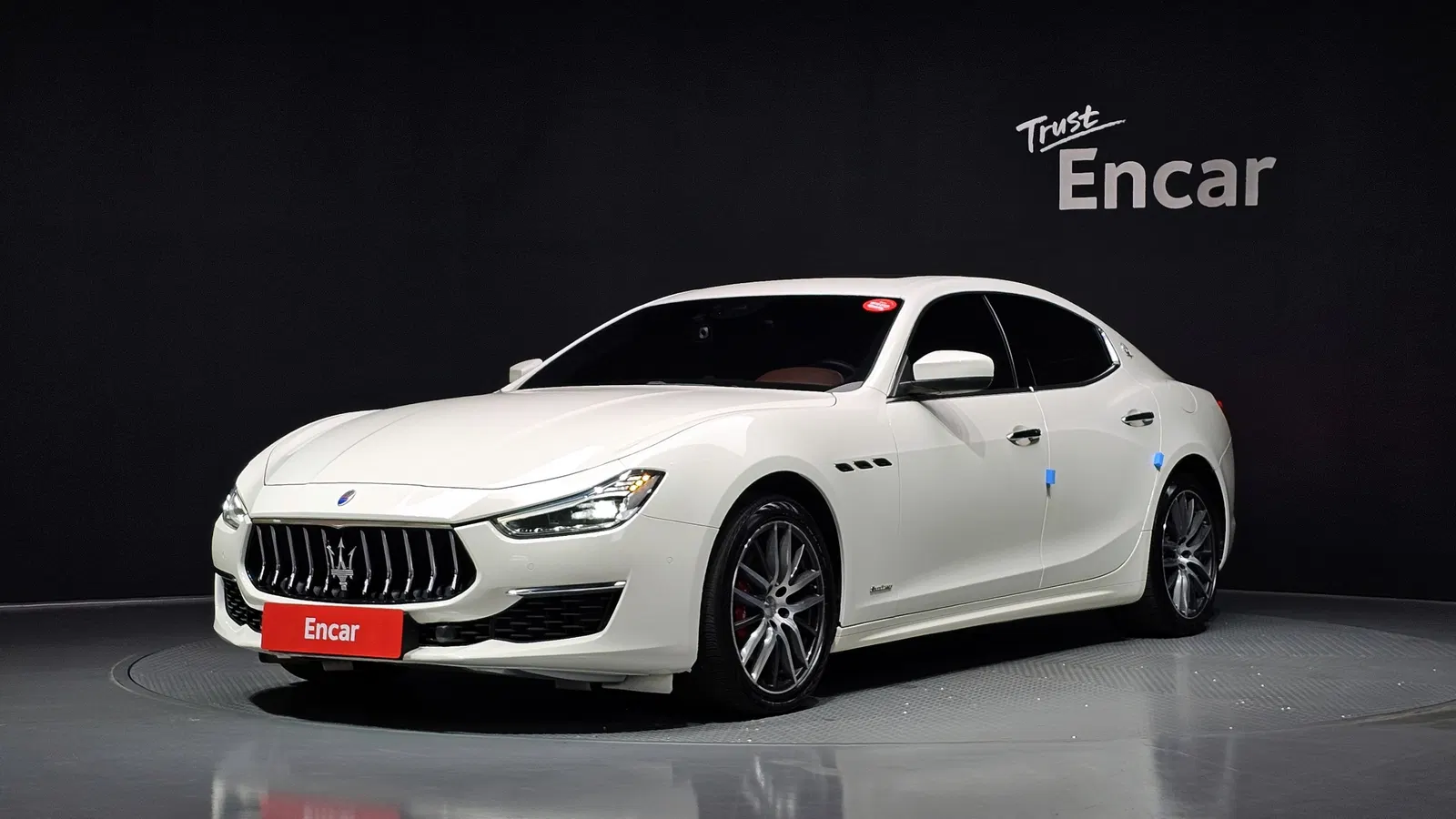 Maserati Ghibli 3.0 Diesel GranLusso 2019 — photo 1 sur 38