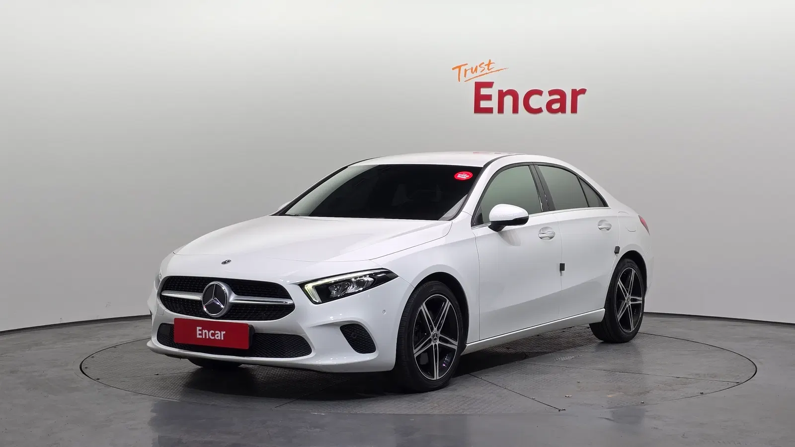 Mercedes-Benz Classe A A250 4MATIC Berline (W177) 2020 — photo 1 sur 20