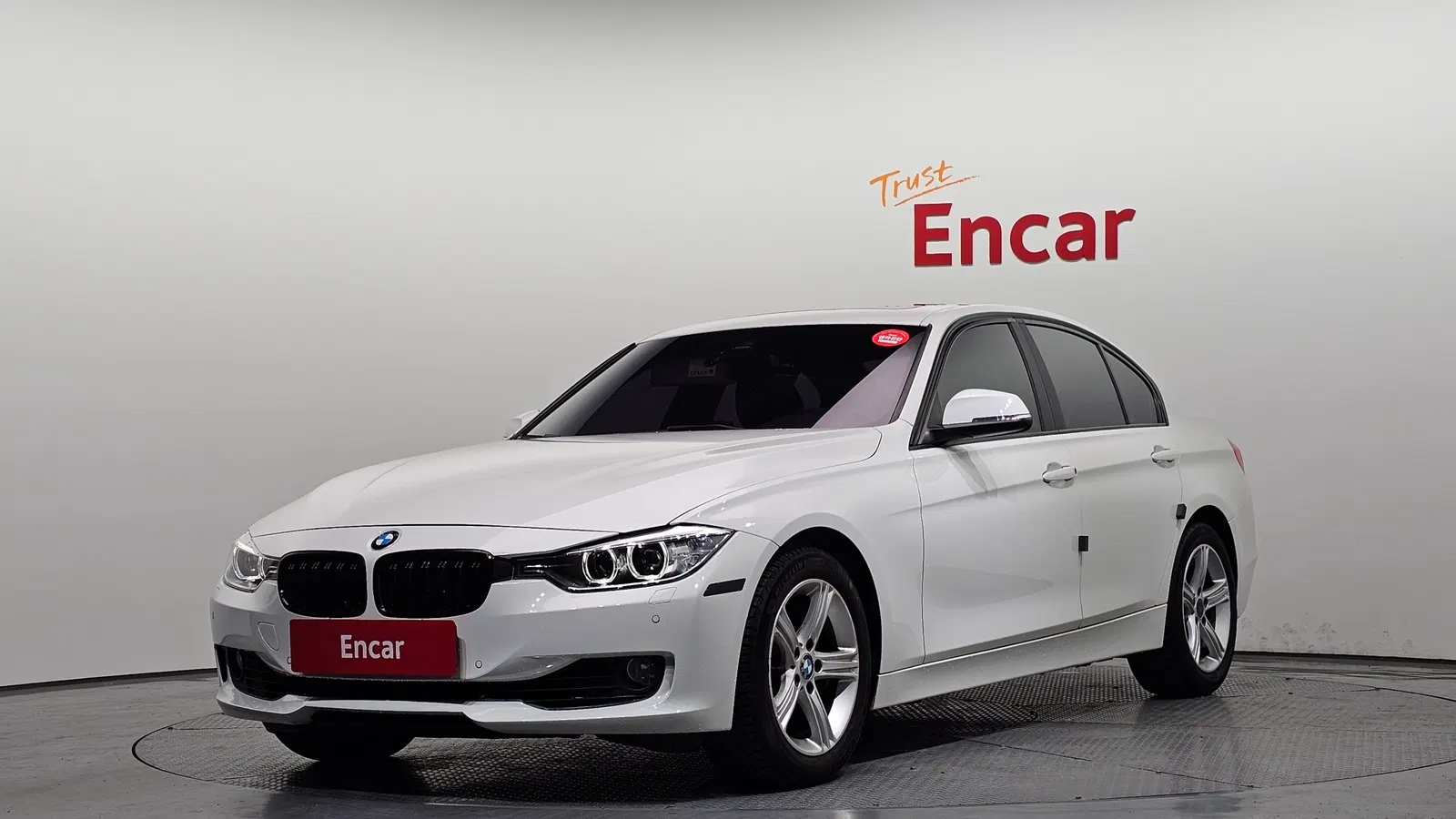 BMW Série 3 (F30) 320i 2014 — photo 1 sur 20