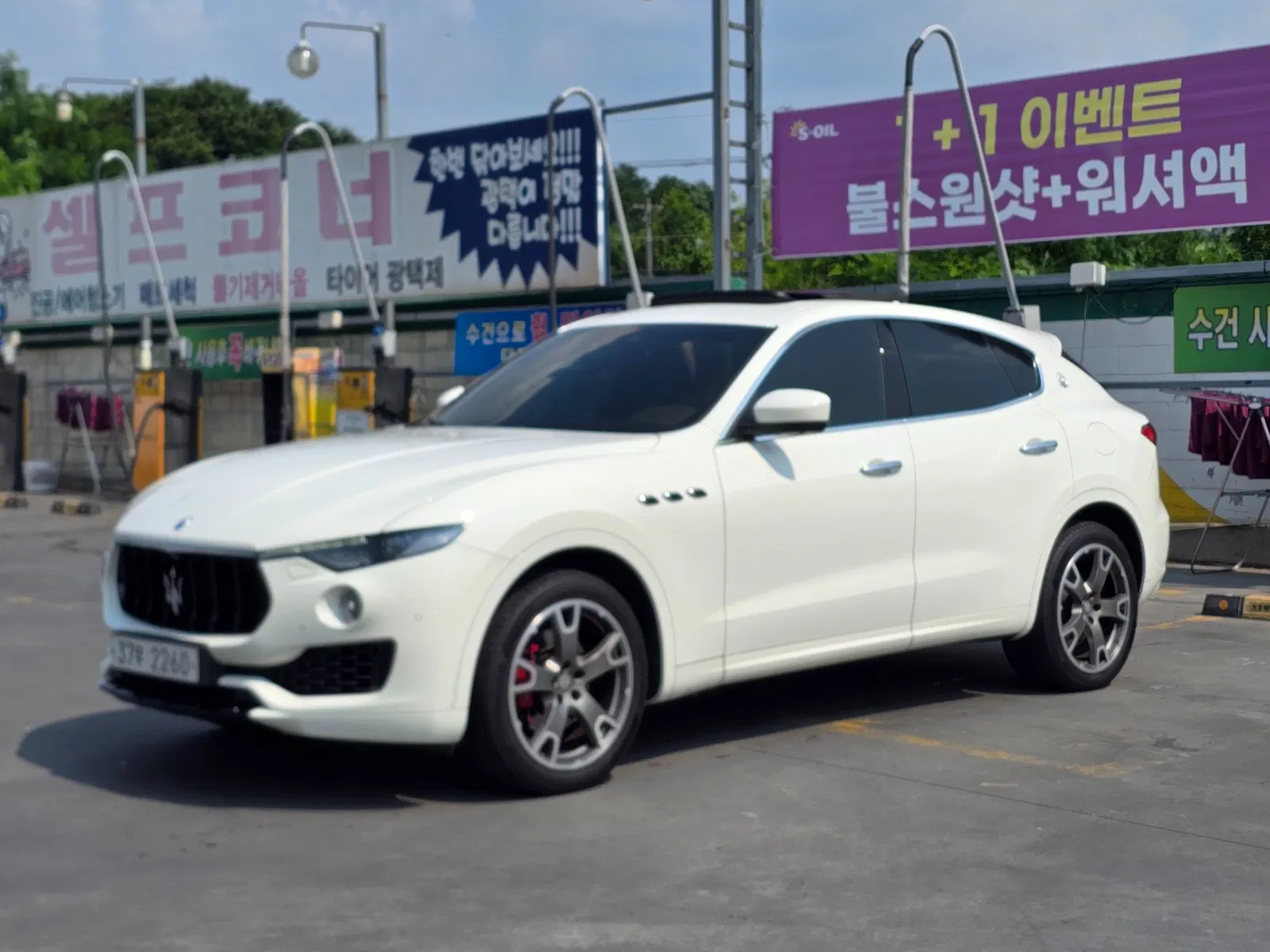 Maserati Levante 3.0 AWD Sport 2017 — photo 1 sur 26