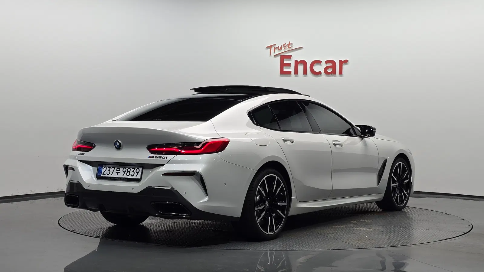 BMW Série 8 (G15) M850i xDrive GranCoupé 2025 — photo 1 sur 33
