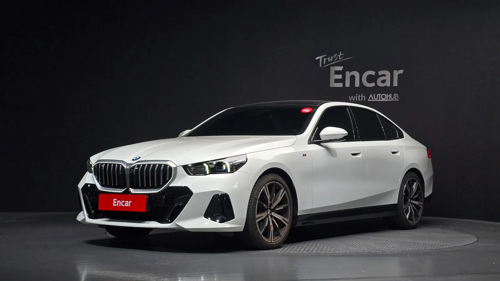BMW Série 5 (G60) 530i xDrive M Sport 2025 — photo 1 sur 29