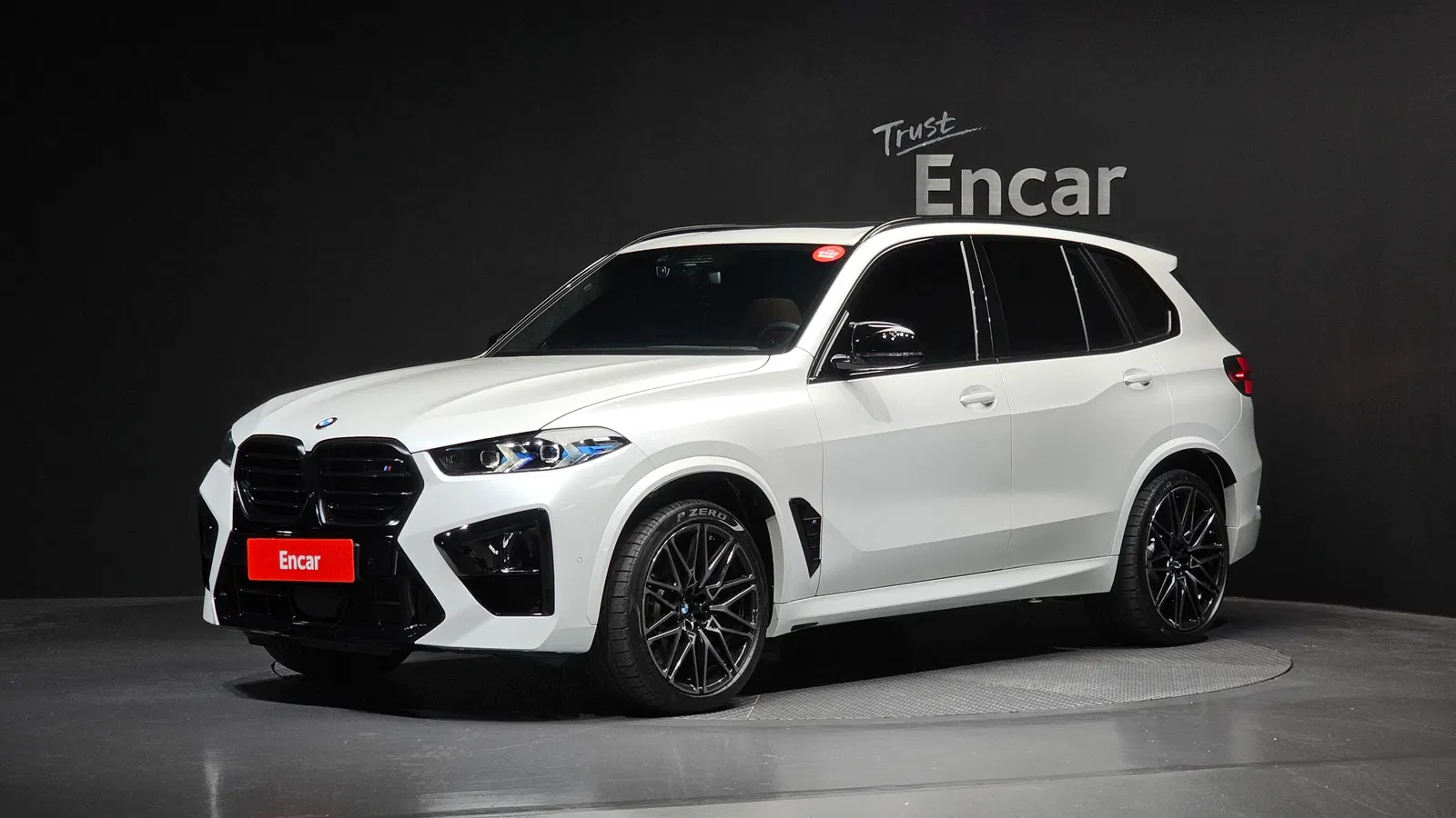 BMW X5M (G05) 4.4 Competition 2025 — photo 1 sur 32
