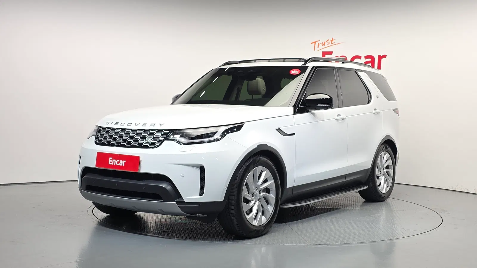 Land Rover Discovery 5 D250 S 2024 — photo 1 sur 33