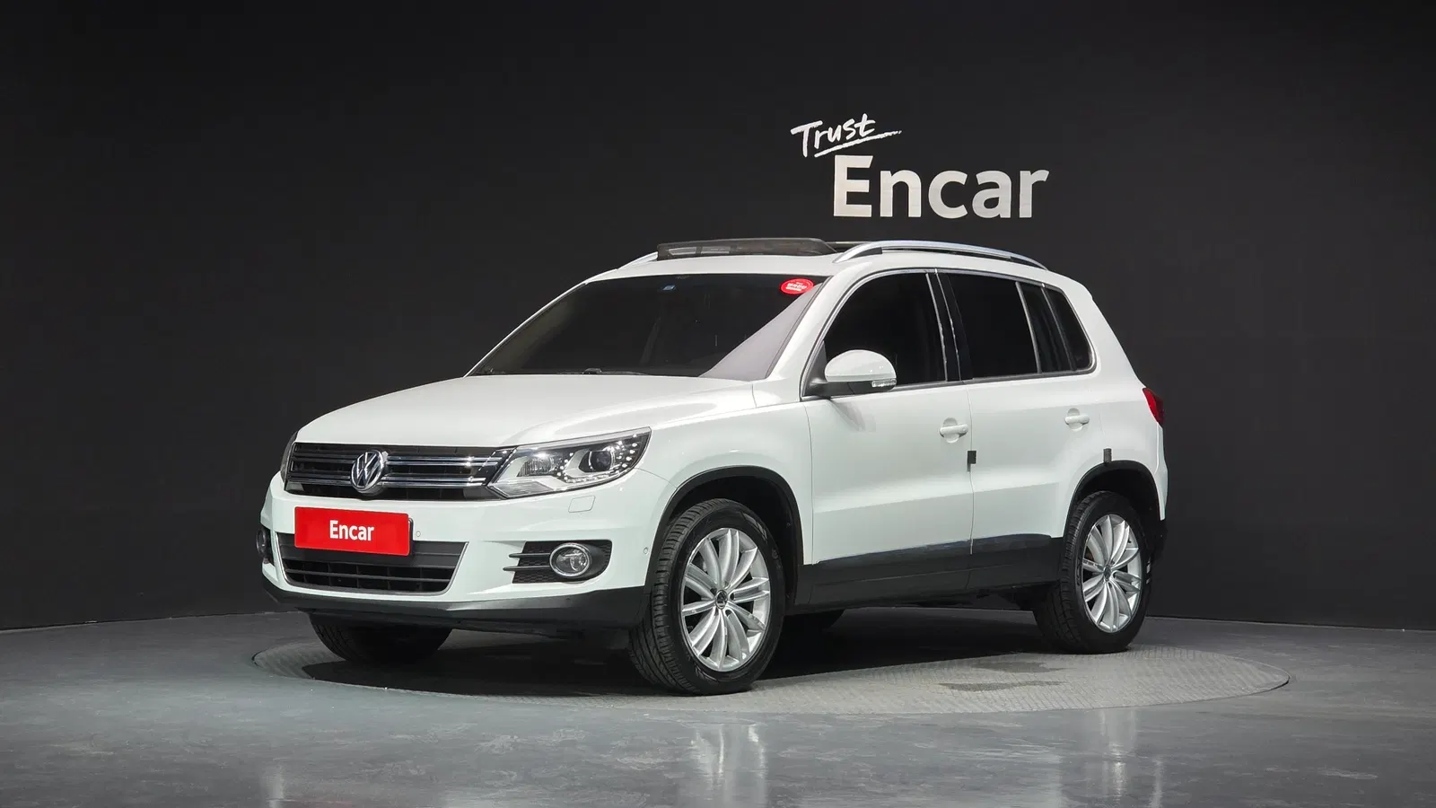 Volkswagen Tiguan 2.0 TDI Premium 2015 — photo 1 sur 32