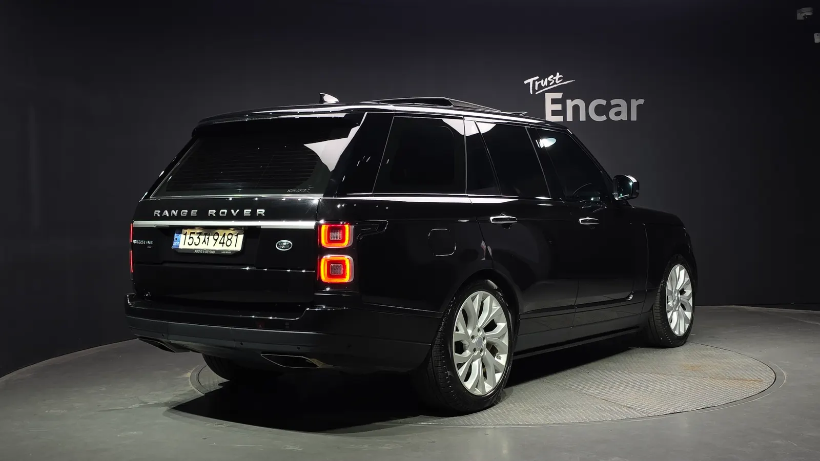 Land Rover Range Rover 4e génération D350 Vogue SE Diesel 2021 — photo 1 sur 36