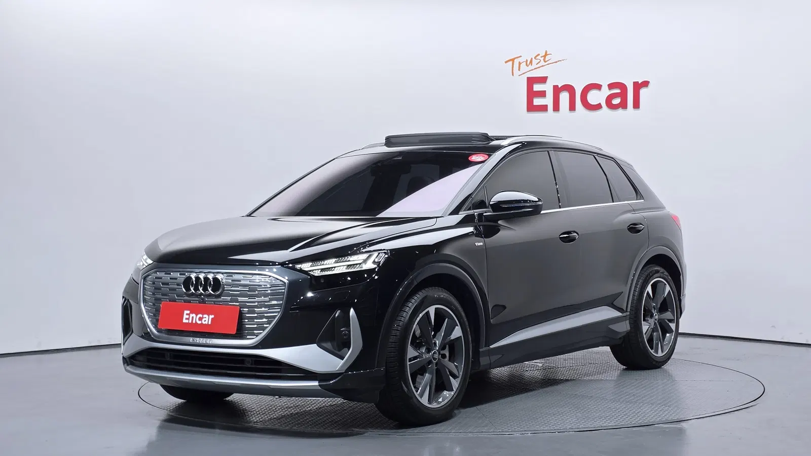 Audi Q4 e-tron (F4) 40 Premium 2022 — photo 1 sur 30