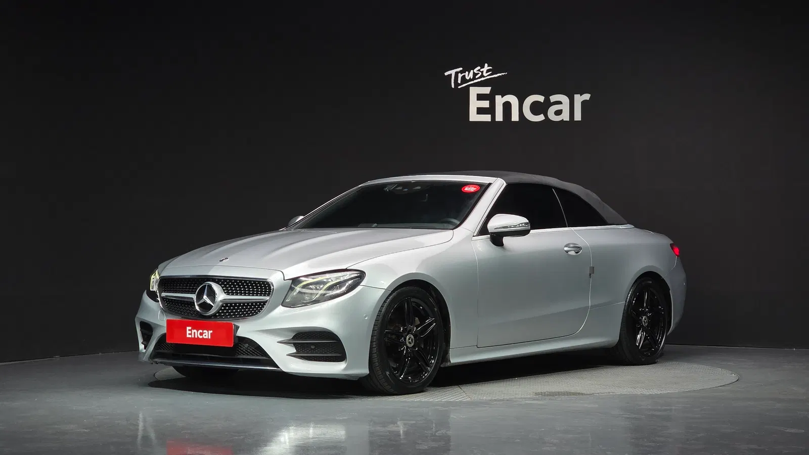 Mercedes-Benz Classe E E220d Cabriolet (W213) 2019 — photo 1 sur 32