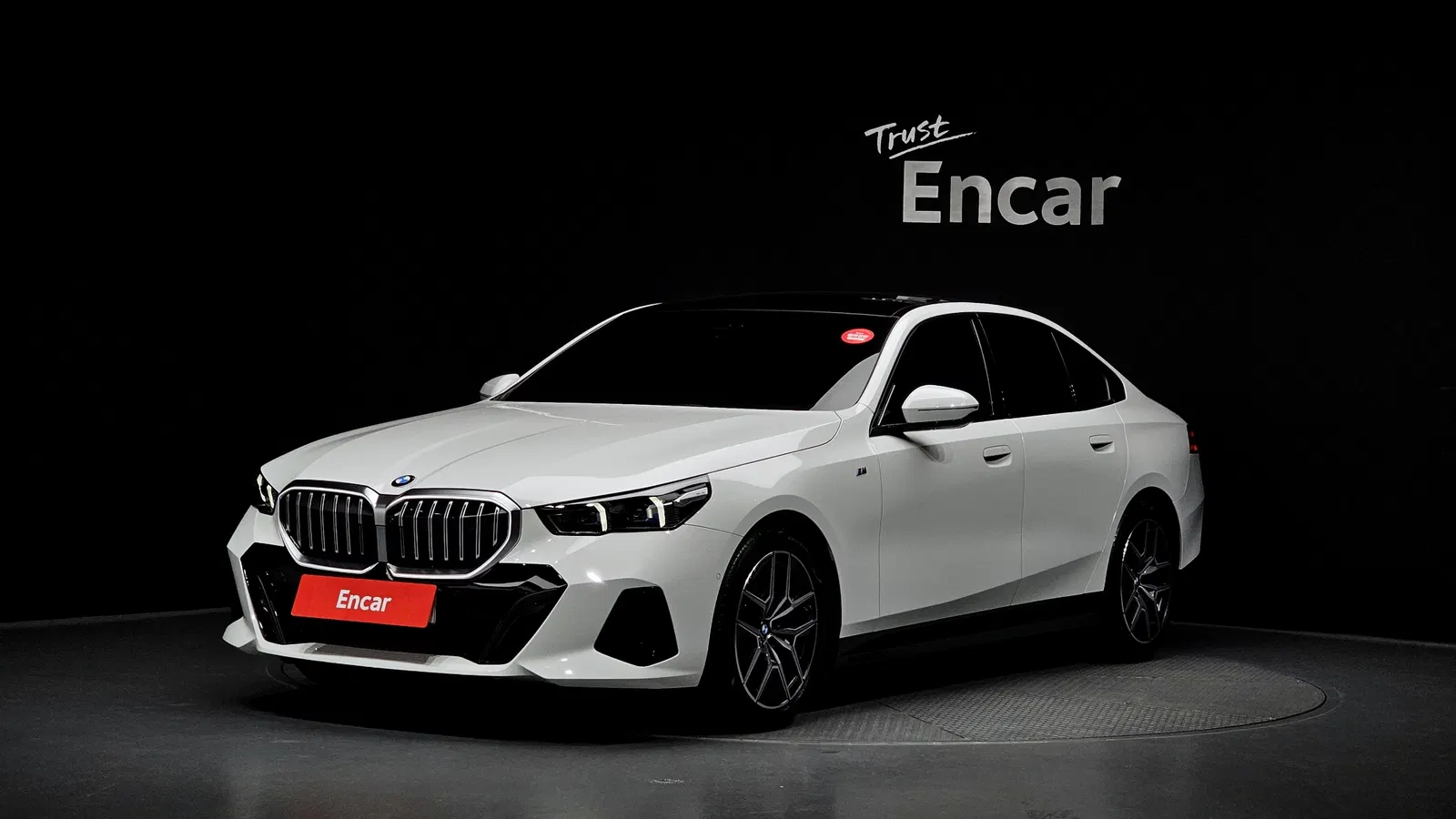 BMW Série 5 (G60) 523d xDrive M Sport 2025 — photo 1 sur 34