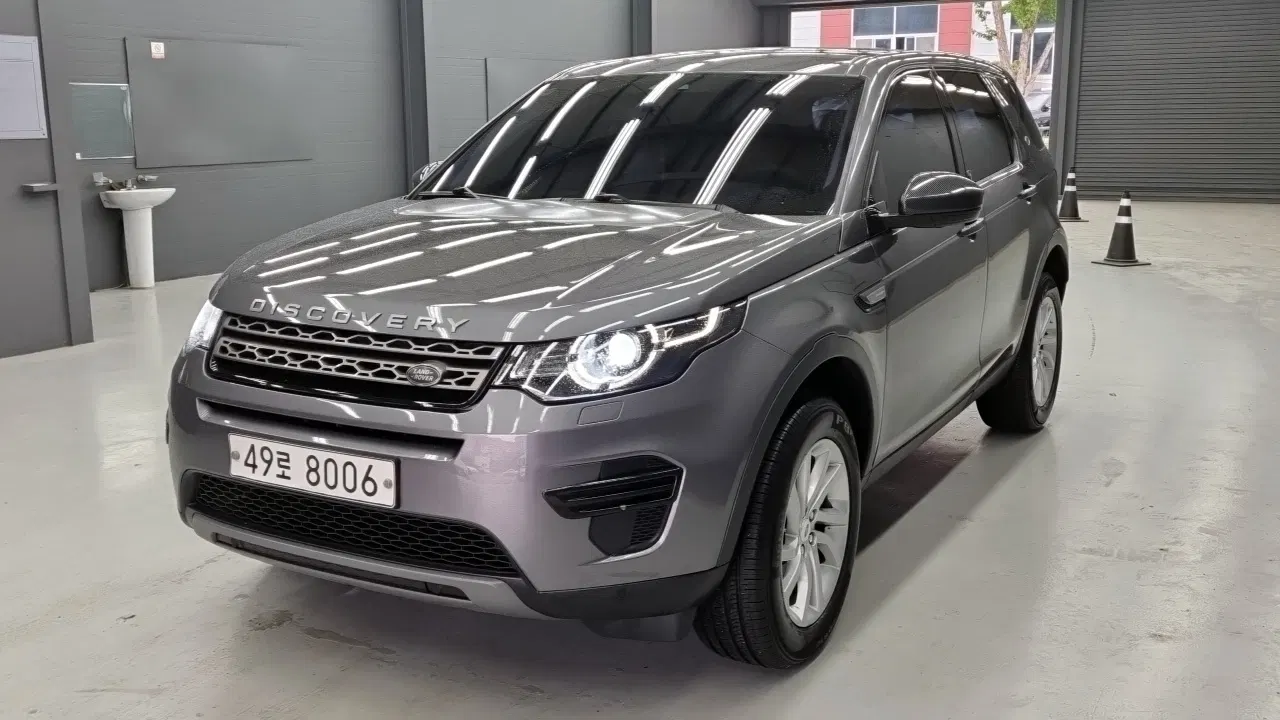 Land Rover Discovery Sport 2.0 TD4 SE 2017 — photo 1 sur 24