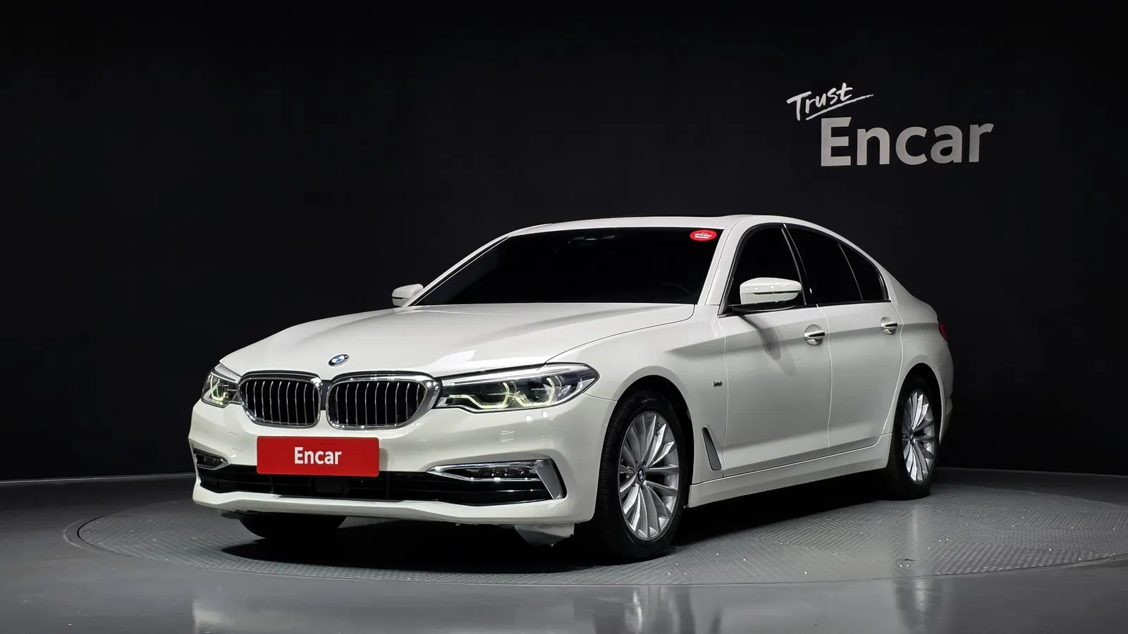 BMW Série 5 (G30) 520d Luxury Plus 2018 — photo 1 sur 8