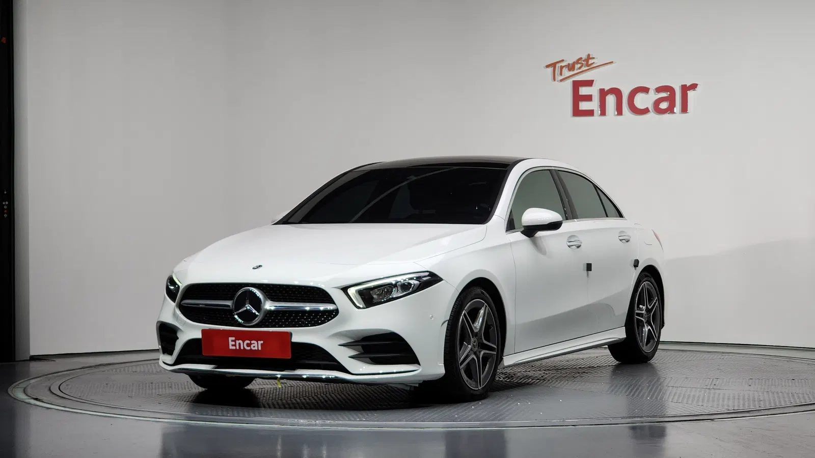Mercedes-Benz Classe A A250 4MATIC Berline (W177) 2022 — photo 1 sur 20