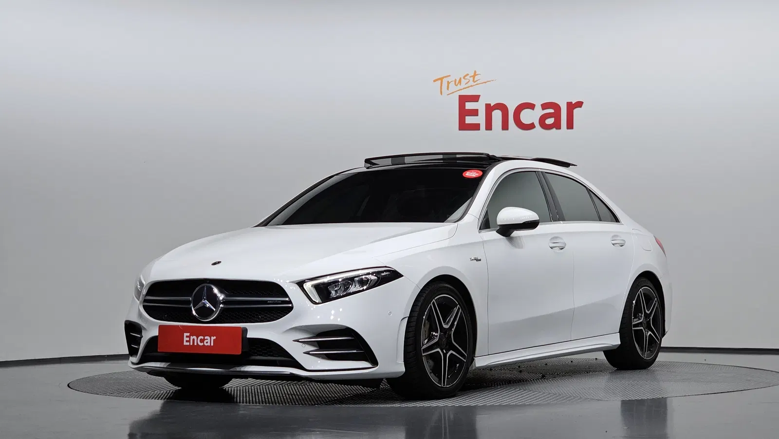 Mercedes-AMG Classe A A35 4MATIC Berline (W177) 2021 — photo 1 sur 35