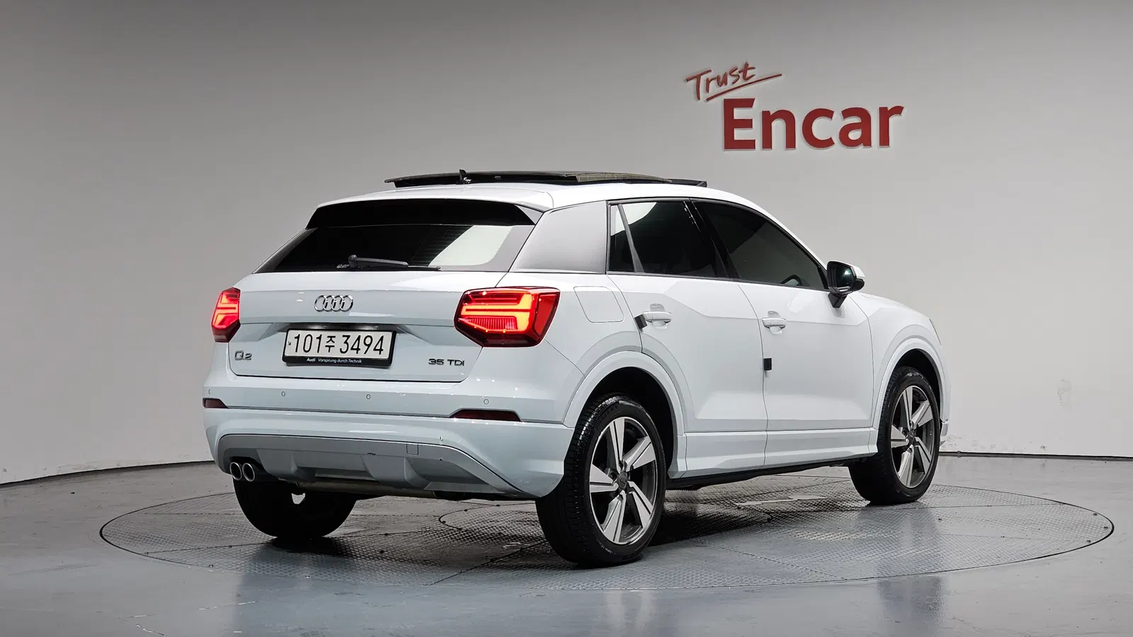 Audi Q2 35 TDI Premium 2020 — photo 1 sur 35