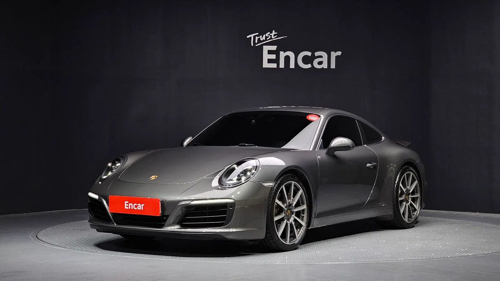 Porsche 911 Carrera 2017 — photo 1 sur 26
