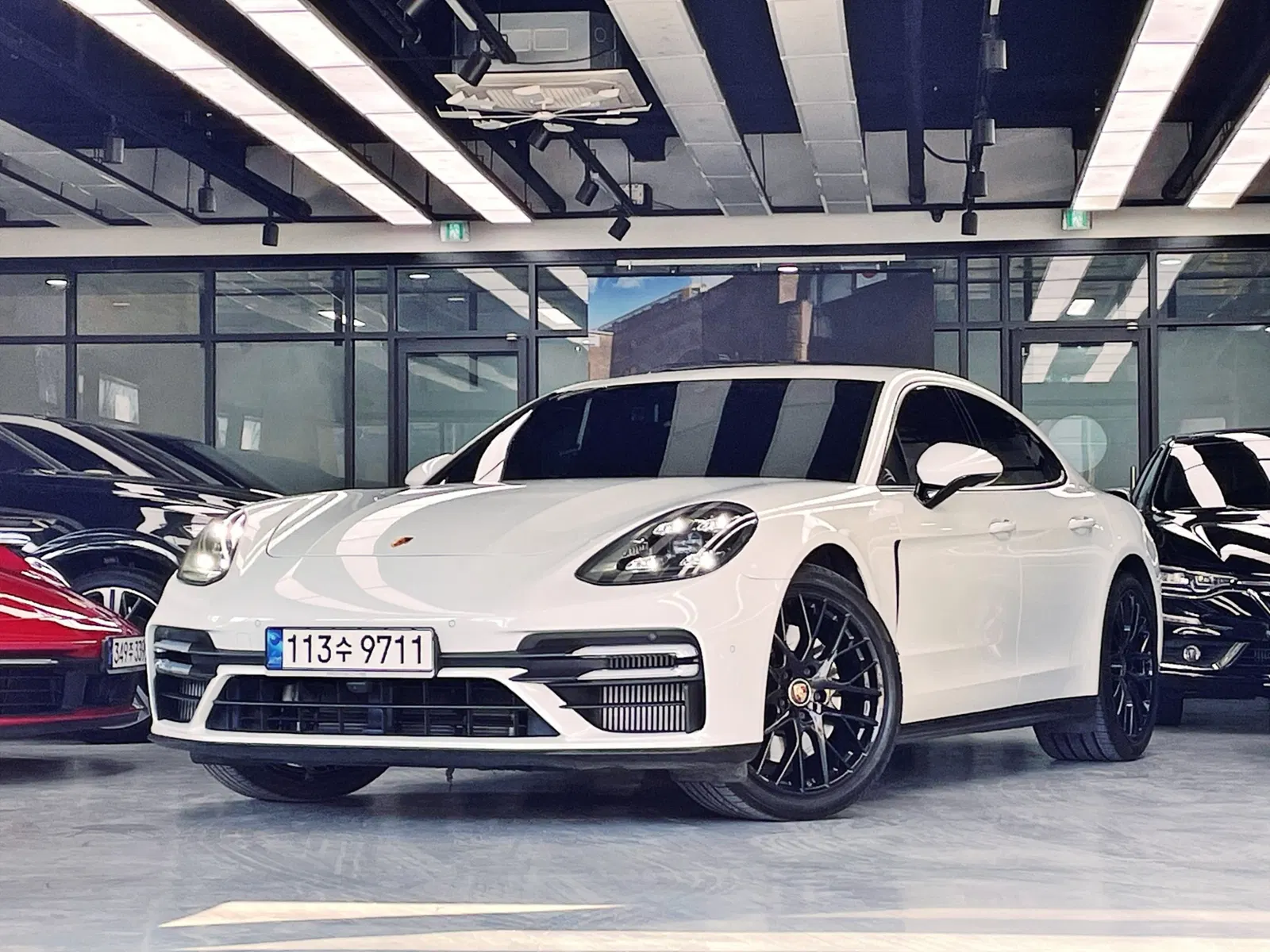 Porsche Panamera (971) 2.9 AWD 2021 — photo 1 sur 26