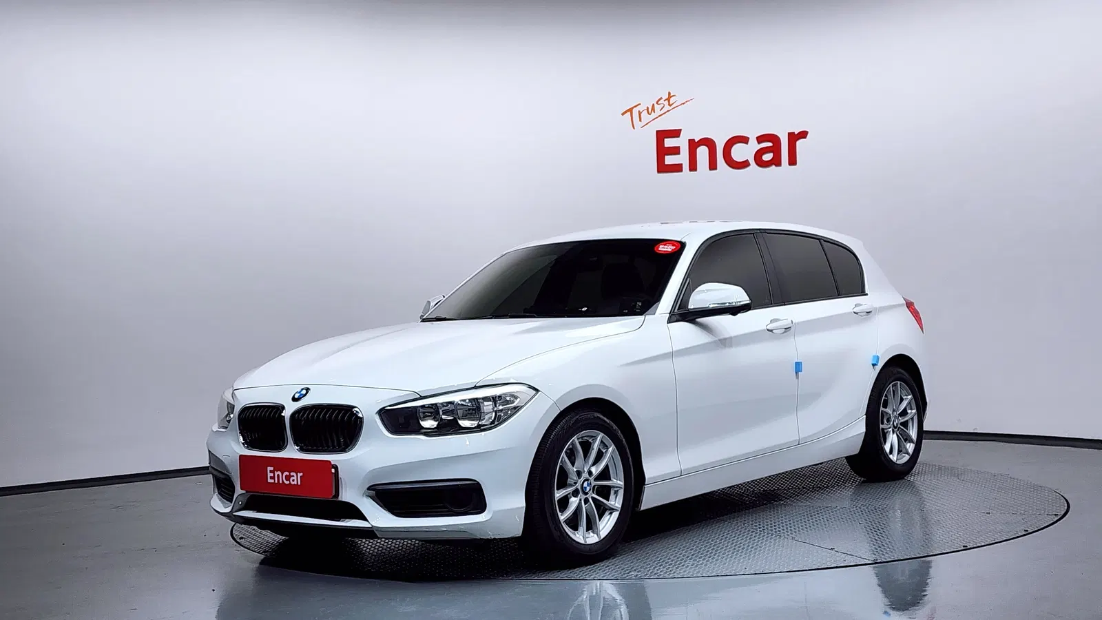 BMW Série 1 (F20) 118d Joy 5 portes 2017 — photo 1 sur 20