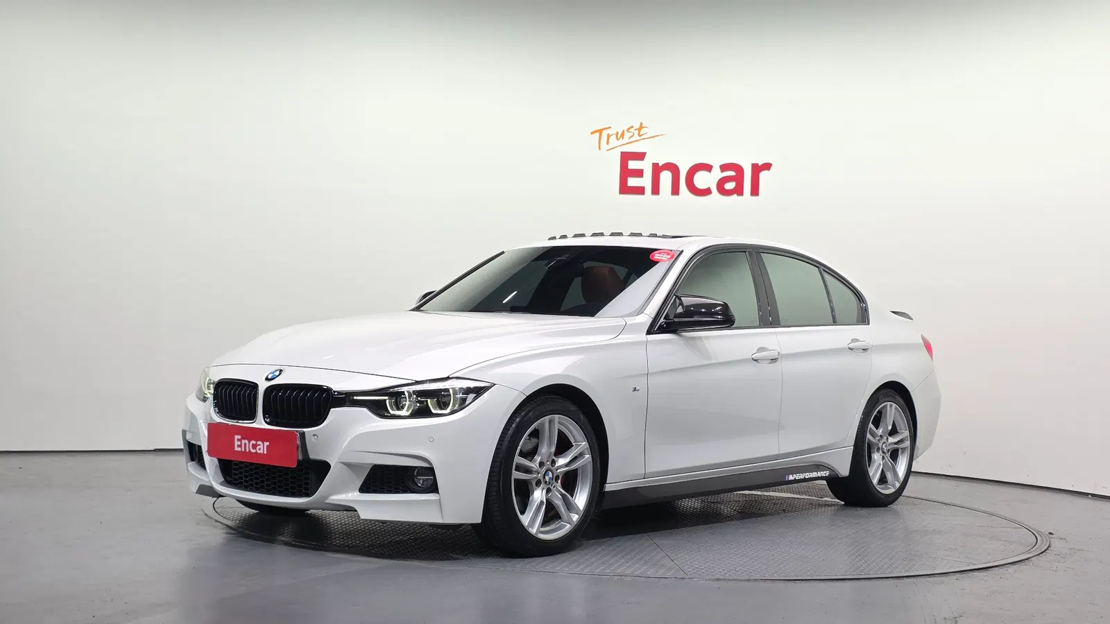 BMW Série 3 (F30) 330i M Sport Shadow 2018 — photo 1 sur 38