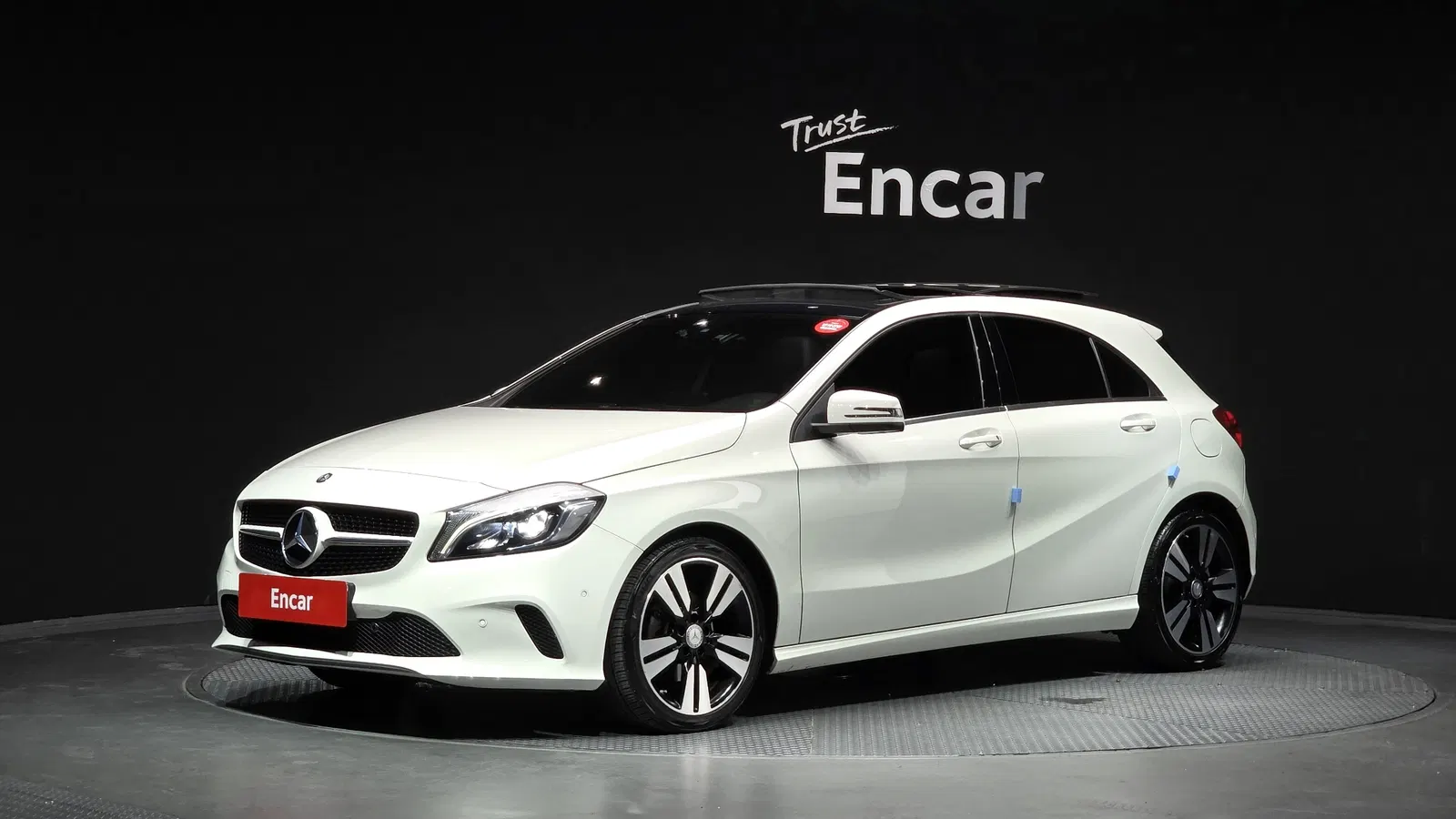 Mercedes-Benz Classe A A200 (W176) 2017 — photo 1 sur 26