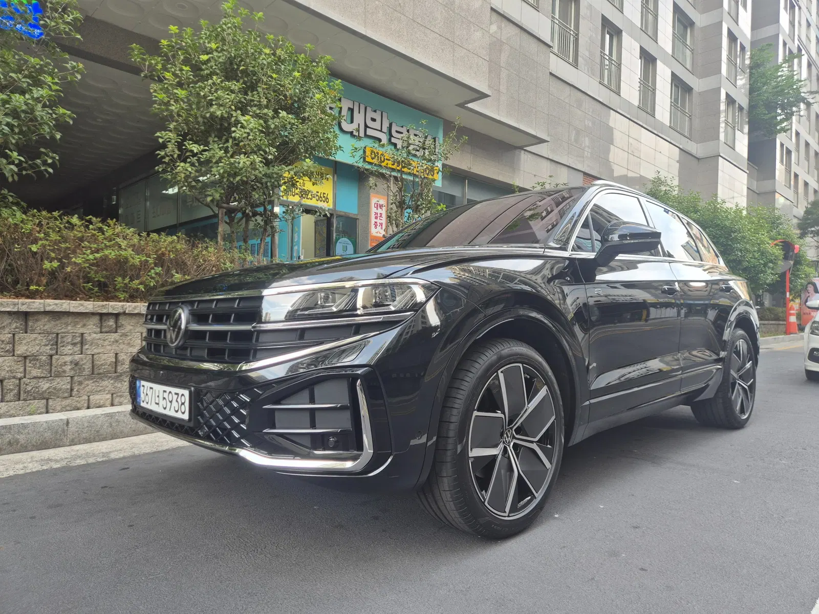 Volkswagen Touareg 3e génération 3.0 TDI R-Line 2026 — photo 1 sur 25