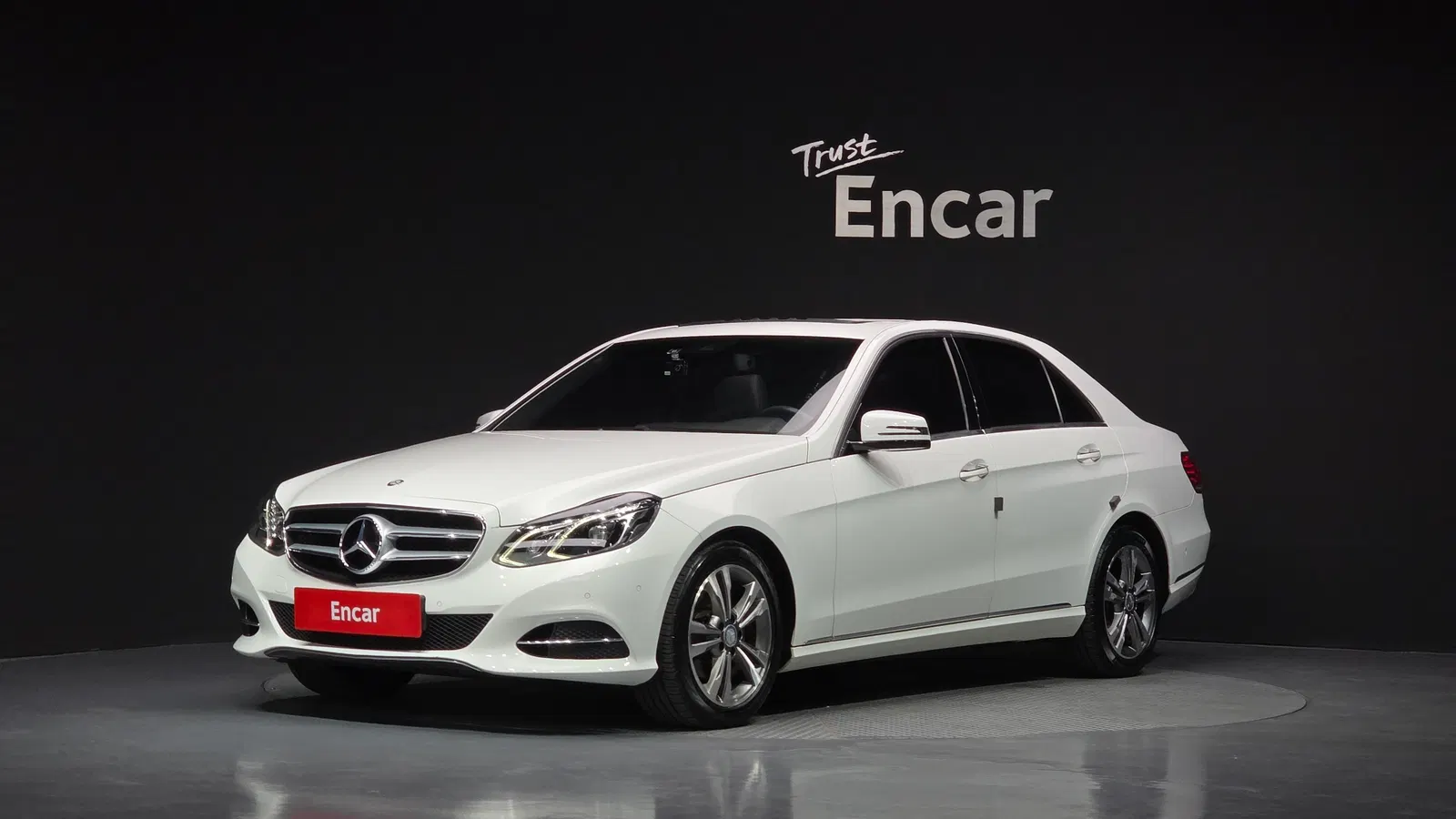 Mercedes-Benz Classe E E220 BlueTEC Avantgarde (W212) 2016 — photo 1 sur 20