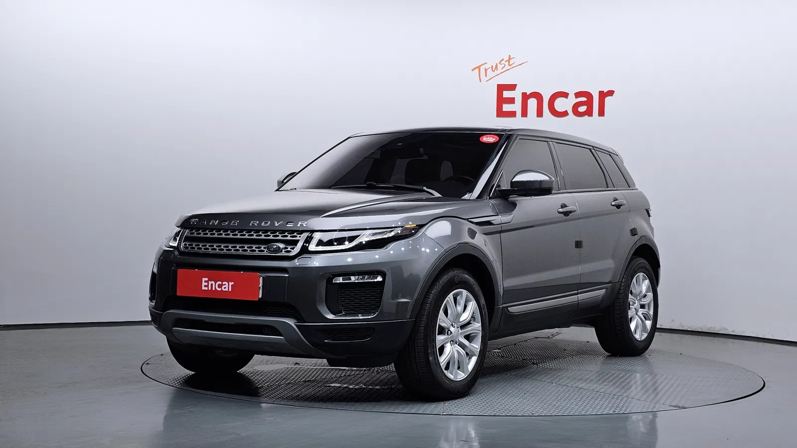 Land Rover Range Rover Evoque 2.0 TD4 SE 2019 — photo 1 sur 38