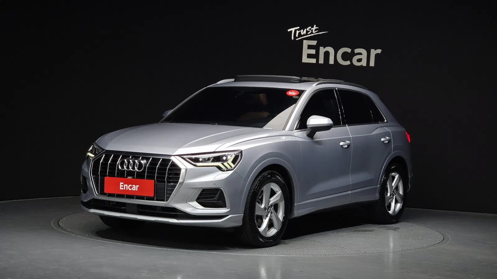 Audi Q3 (F3) 35 TDI Premium 2020 — photo 1 sur 33