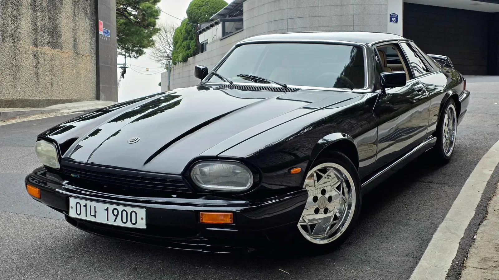 Jaguar XJR 6.0 1991 — photo 1 sur 16