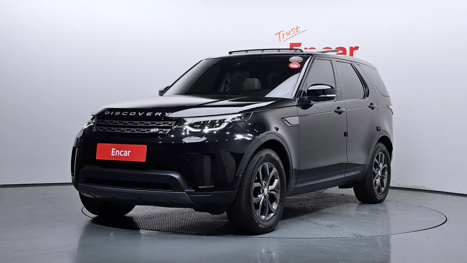 Land Rover Discovery 5 2.0 SD4 SE 2020 — photo 1 sur 34