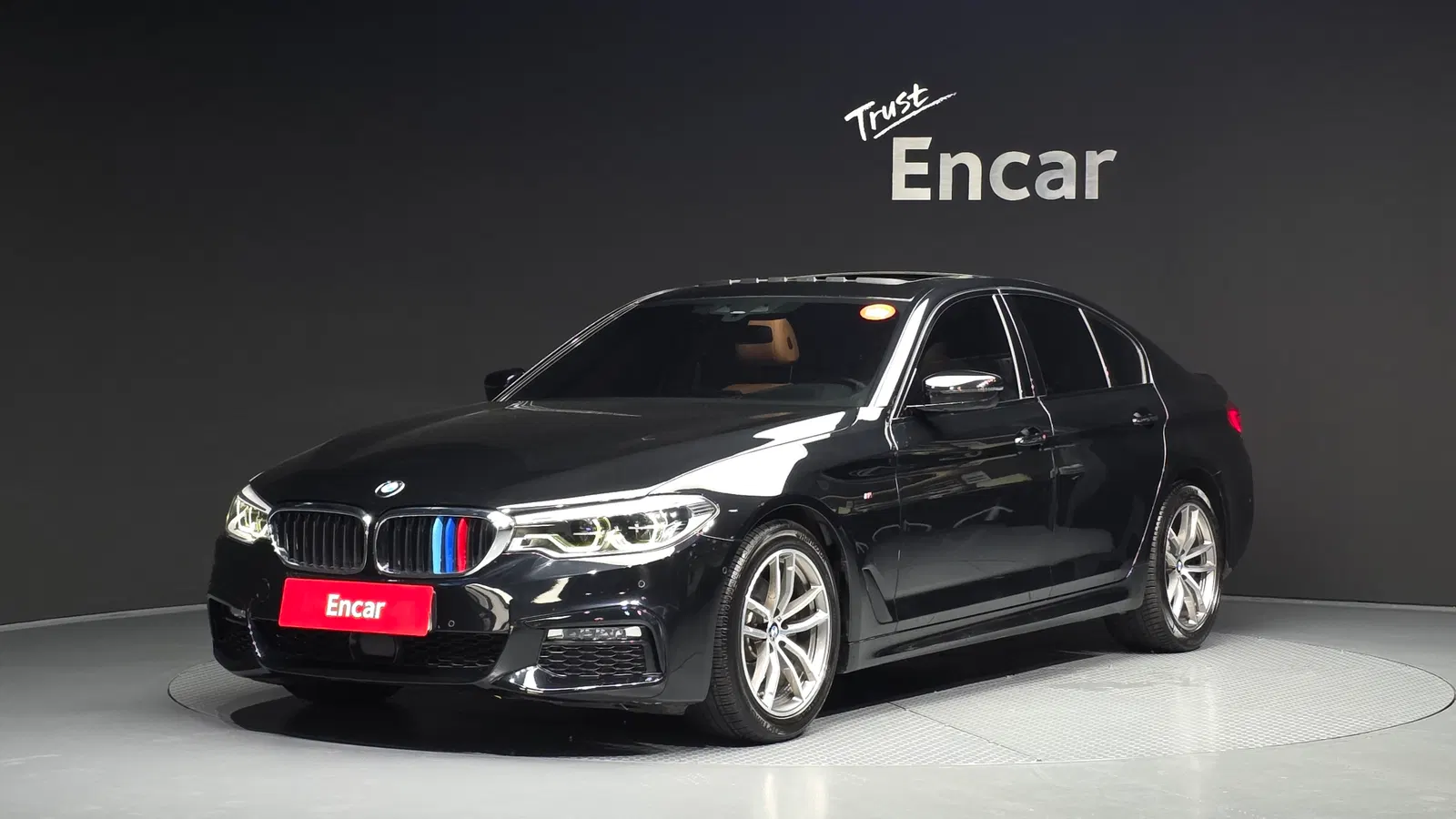BMW Série 5 (G30) 520d M Sport 2017 — photo 1 sur 32