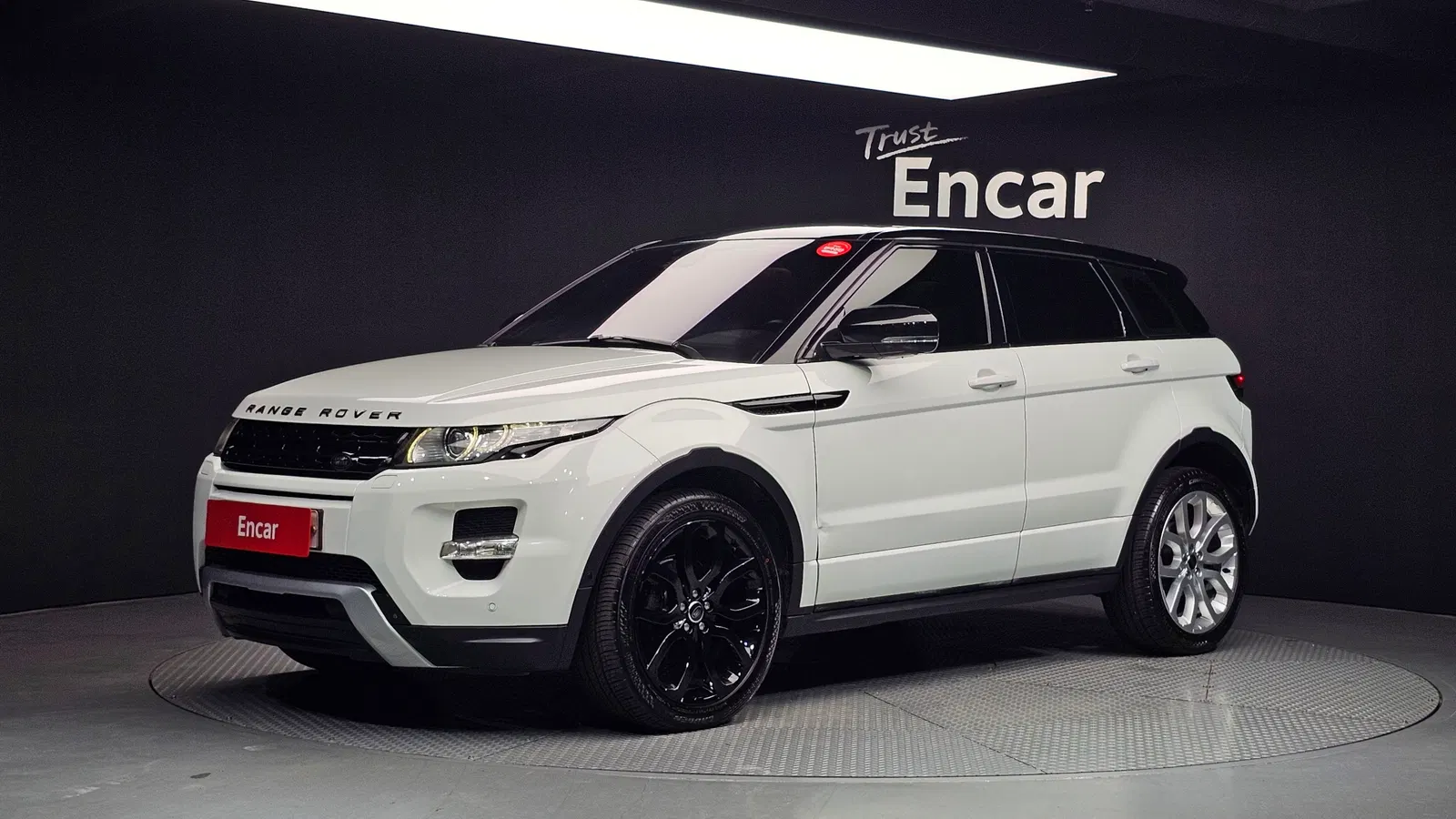 Land Rover Range Rover Evoque 2.2 SD4 Dynamic 2013 — photo 1 sur 26