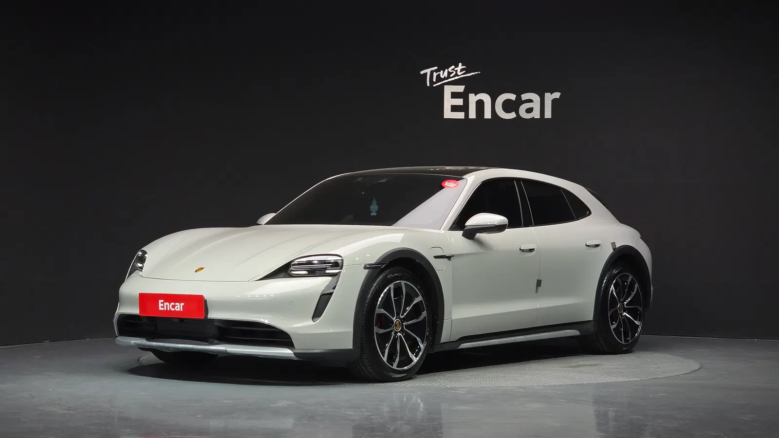 Porsche Taycan 4S Cross Turismo 2022 — photo 1 sur 36