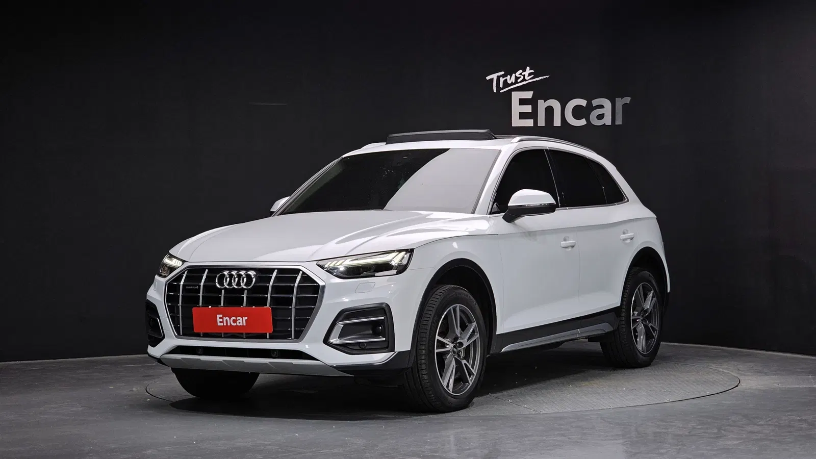 Audi Q5 (FY) 40 TDI Quattro 2022 — photo 1 sur 36