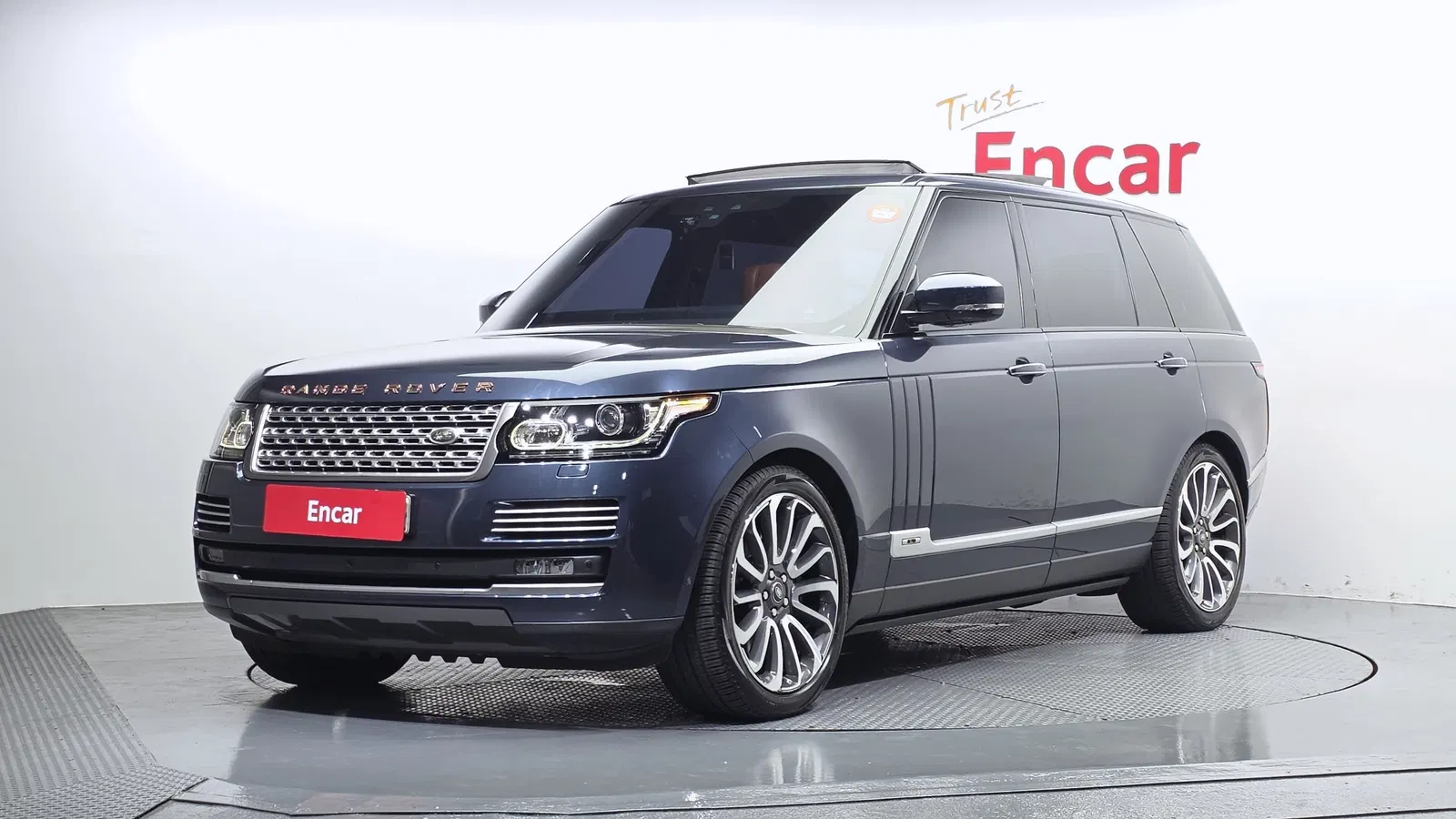 Land Rover Range Rover 4e génération 4.4 SDV8 AB LWB Diesel 2017 — photo 1 sur 42