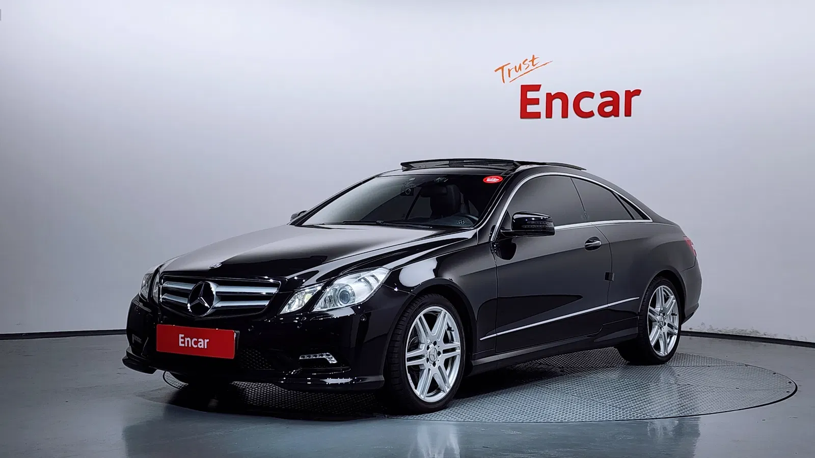 Mercedes-Benz Classe E E350 Coupé (W212) 2011 — photo 1 sur 20