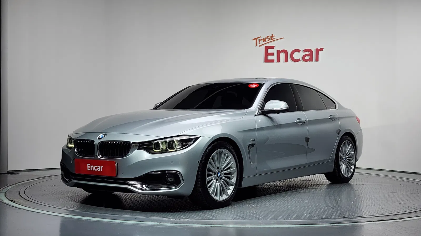 BMW Série 4 (F32) 420i Luxury GranCoupé 2018 — photo 1 sur 33