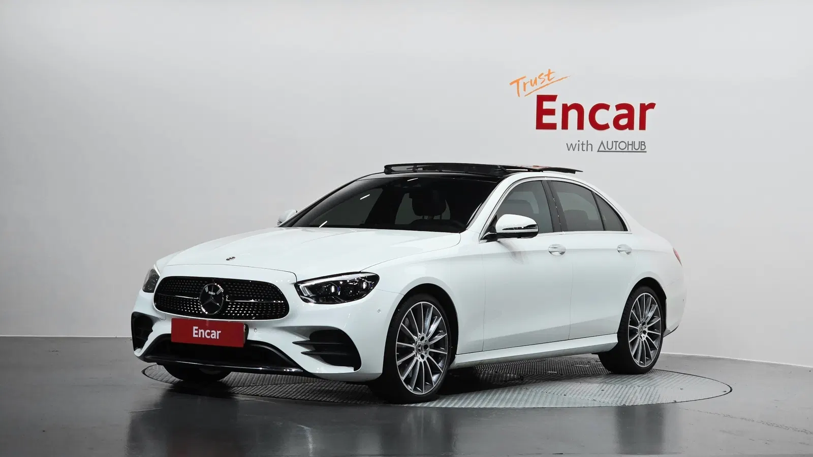 Mercedes-Benz Classe E AMG Line · E350 4MATIC (W213) 2022 — photo 1 sur 40
