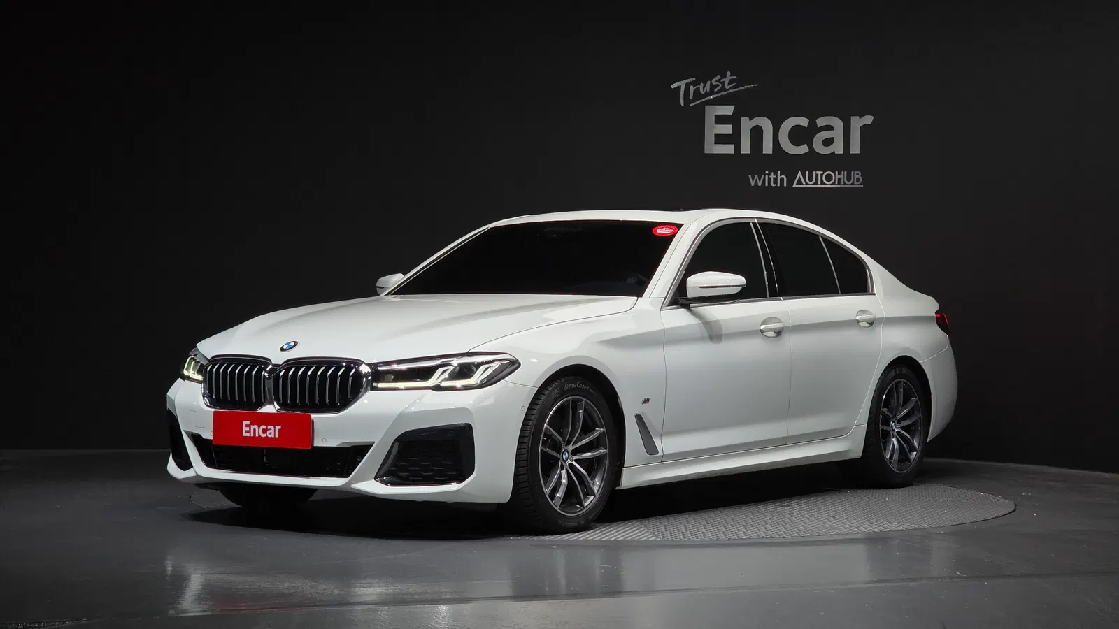 BMW Série 5 (G30) 523d M Sport 2021 — photo 1 sur 32