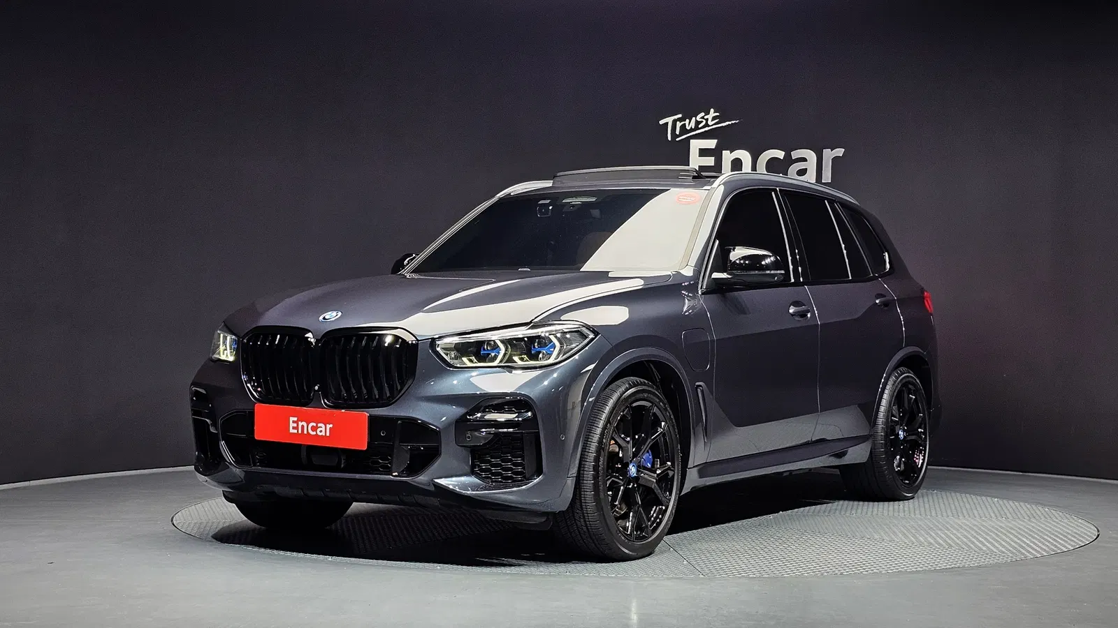 BMW X5 (G05) xDrive 45e M Sport 2022 — photo 1 sur 32