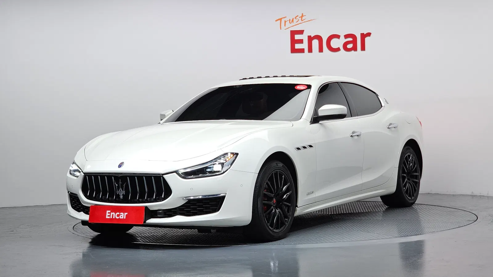 Maserati Ghibli 3.0 Diesel GranLusso 2019 — photo 1 sur 26