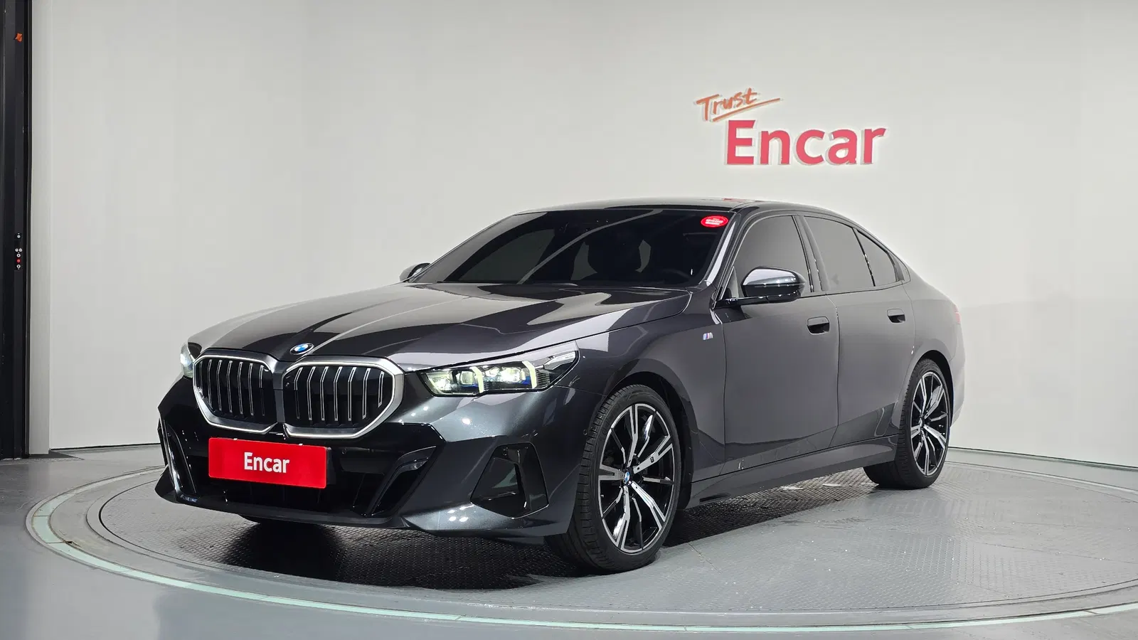 BMW Série 5 (G60) 530i xDrive M Sport 2024 — photo 1 sur 20