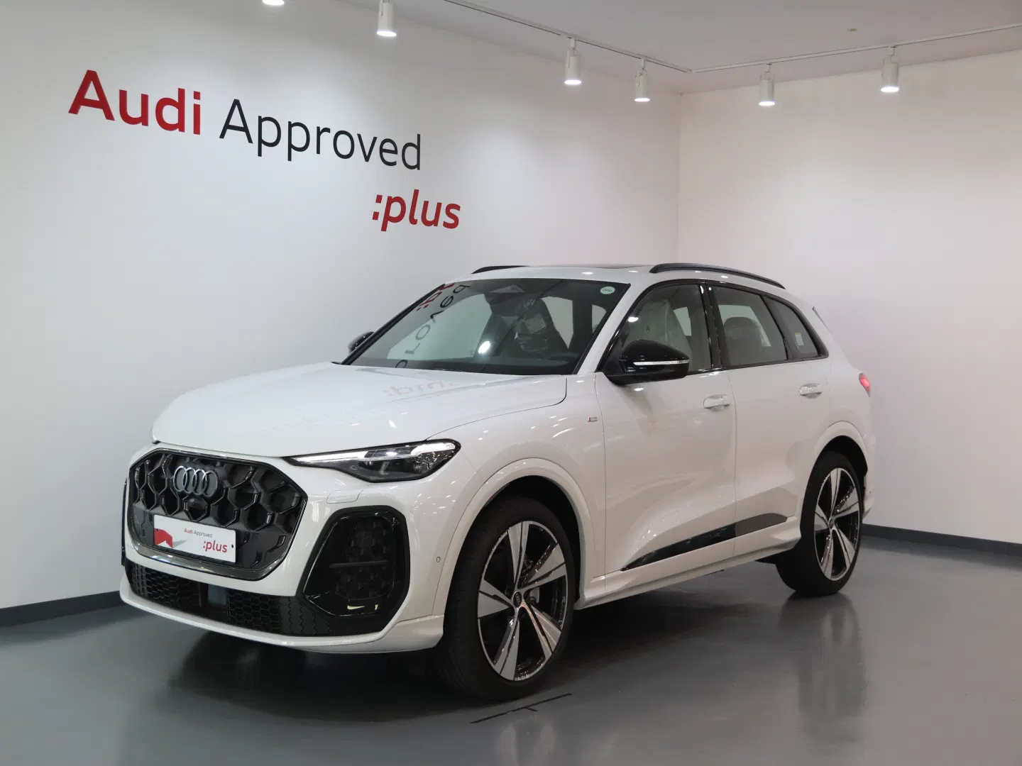Audi Q5 (80A) 45 TFSI Quattro S Line 2025 — photo 1 sur 26