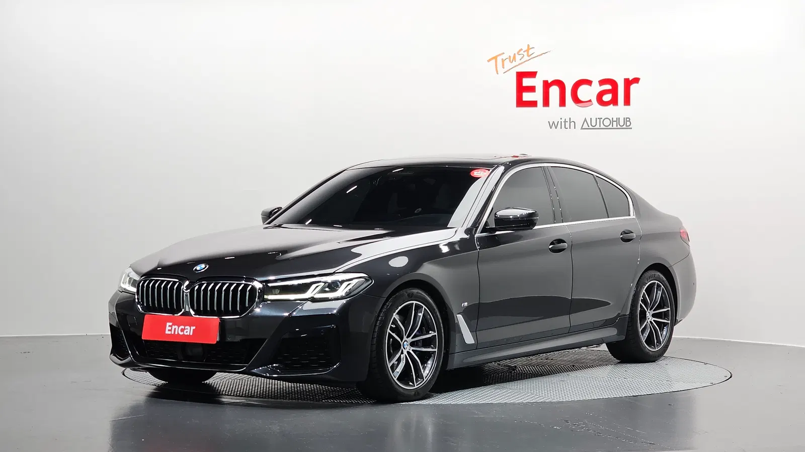 BMW Série 5 (G30) 520i M Sport 2023 — photo 1 sur 32