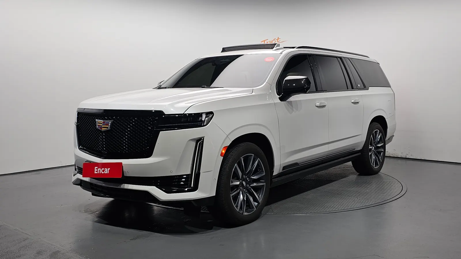 Cadillac Escalade 5e génération 6.2 ESV 2023 — photo 1 sur 42