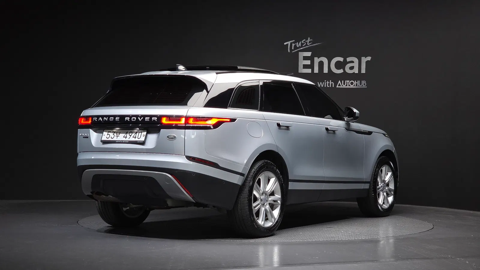 Land Rover Range Rover Velar 2.0 D240 SE 2018 — photo 1 sur 31