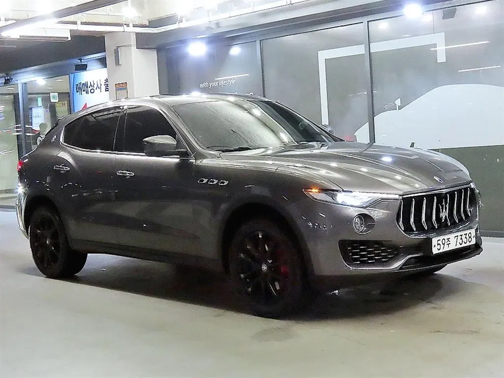 Maserati Levante 3.0 Diesel AWD Premium 2017 — photo 1 sur 20